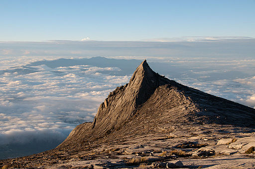 Subsidiary_peak,_Mount_Kinabalu